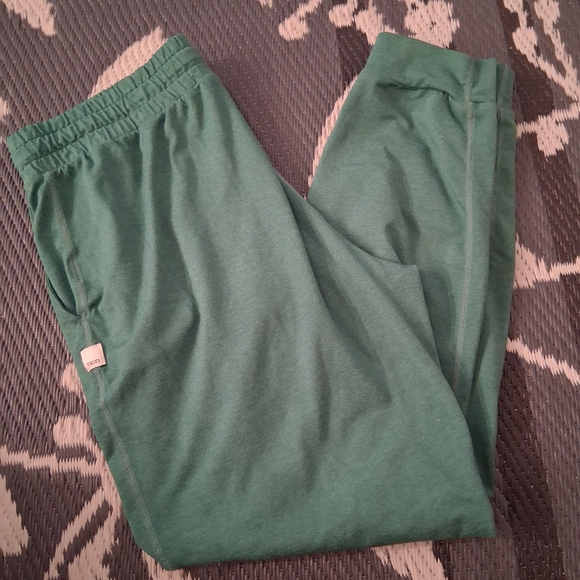 Vuori Performance Joggers Medium - Picture 4 of 6